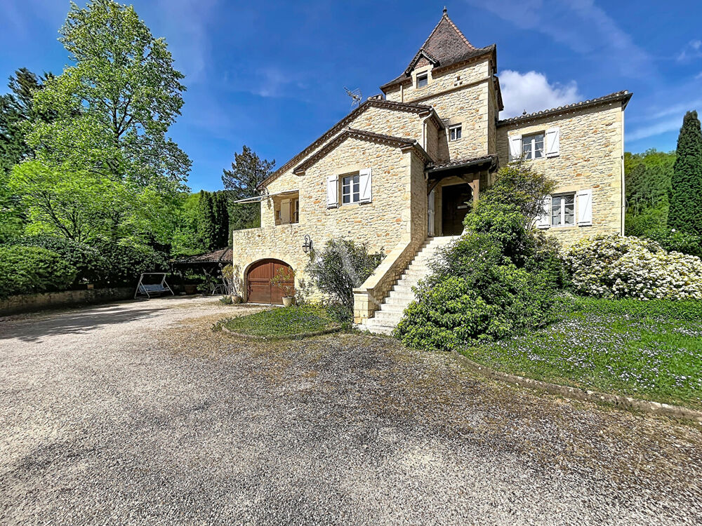 Maison 10 pièces 169 m² · à Prayssac · 169 m² · 595 000 €