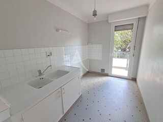  Appartement à louer 2 pièces 45 m²