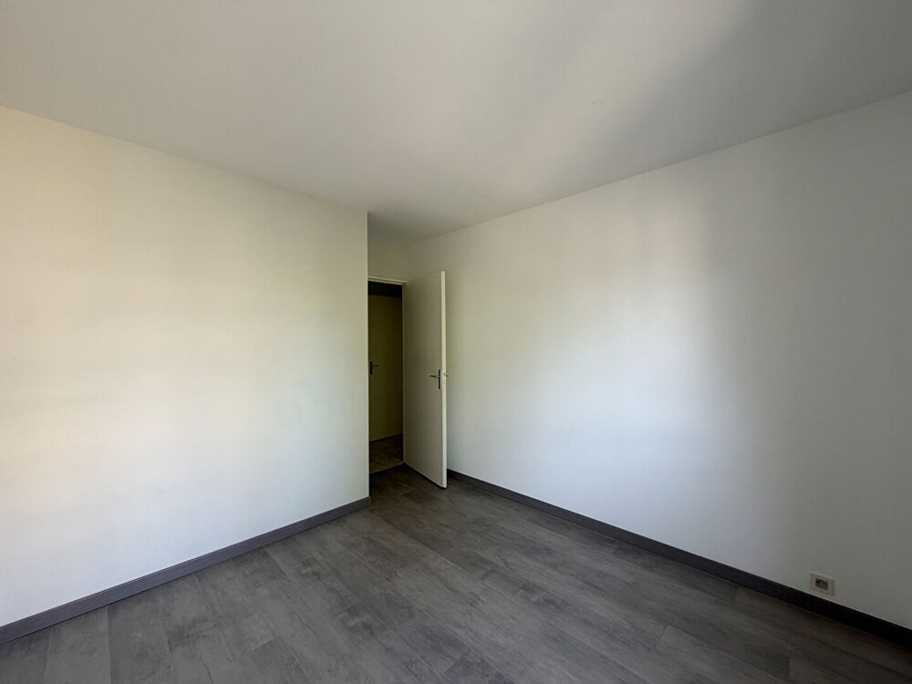 Location Appartement Appartement 3 pièces à louer à Chelles - Réf 165 Chelles