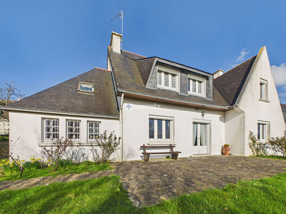 Maison Chateauneuf Du Faou 7 pièce(s) 153 m2 sur 1 224 m2 de terrain