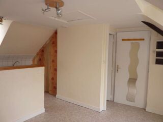  Appartement à louer 2 pièces 27 m²
