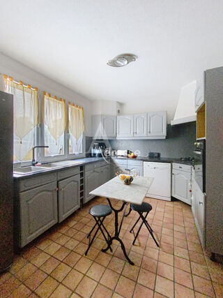  Maison � vendre 6 pi�ces 265 m�