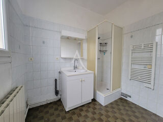  Appartement à louer 3 pièces 53 m²