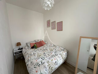  Immeuble à vendre 15 + pièces 330 m²