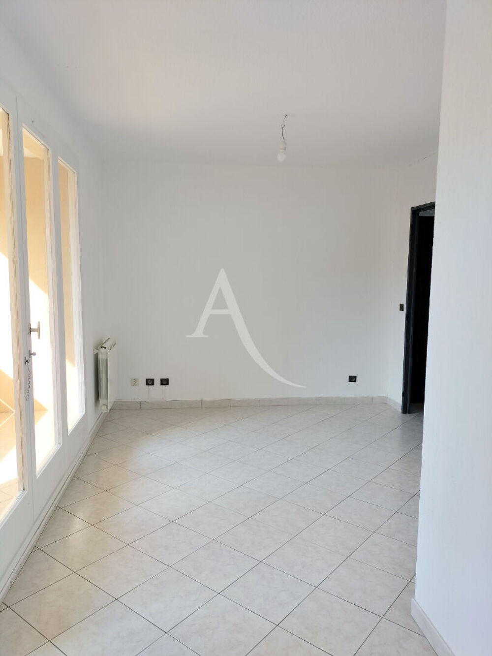 Location Appartement Appartement Hyeres Ouest 2 pièce(s) 49.57 m2 Hyeres
