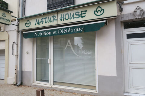 Local commercial Frontignan 4 pièce(s) 70.03 m2 1030 34110 Frontignan