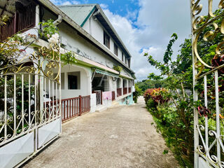  Maison � vendre 15 + pi�ces 530 m�