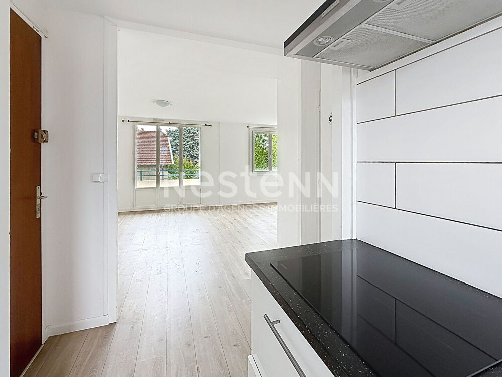 Location Appartement Appartement Type 4 pièces Traversant Moderne avec 2 chambres et un balcon - 69500 BRON Bron