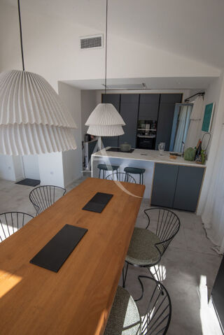  Appartement à louer 5 pièces 115 m²