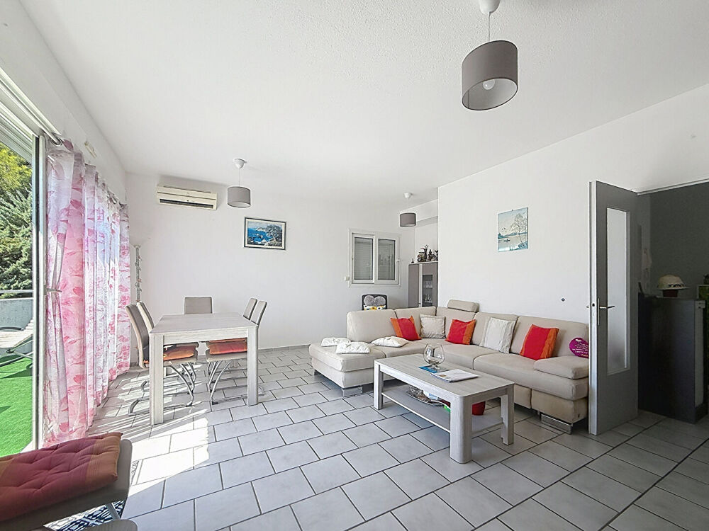 Vente Appartement Appartement d'exception de 3 pièces à La Ciotat en dernier étage, Lumineux avec place de stationnement. La ciotat