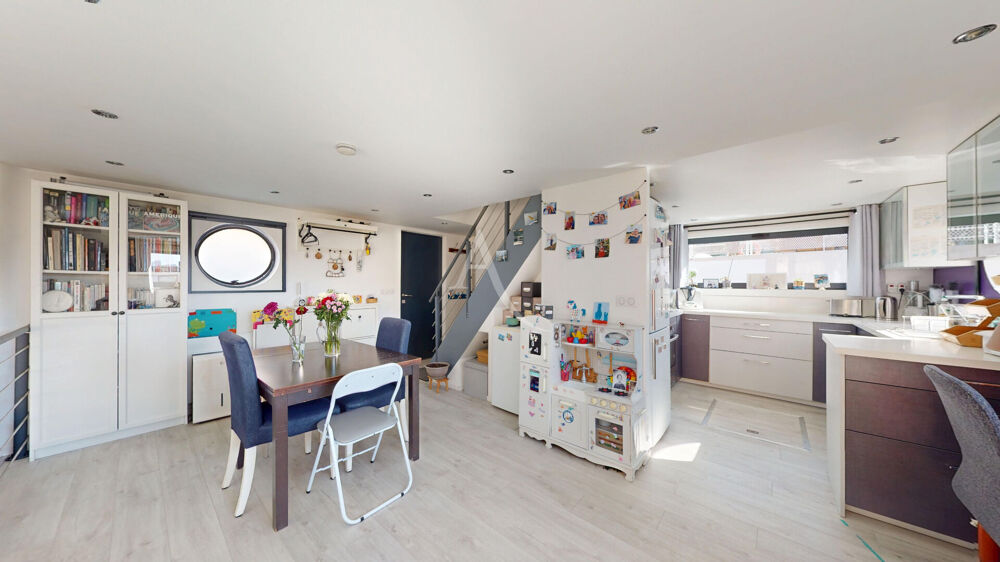 ASNIÈRES-SUR-SEINE - MAISON FLOTTANTE D'EXCEPTION - 85 M² HABITABLE - 3 CHAMBRES - TERRASSES - 550 000