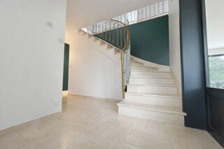  Maison à vendre 10 pièces 221 m²