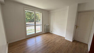  Appartement à louer 3 pièces 75 m²