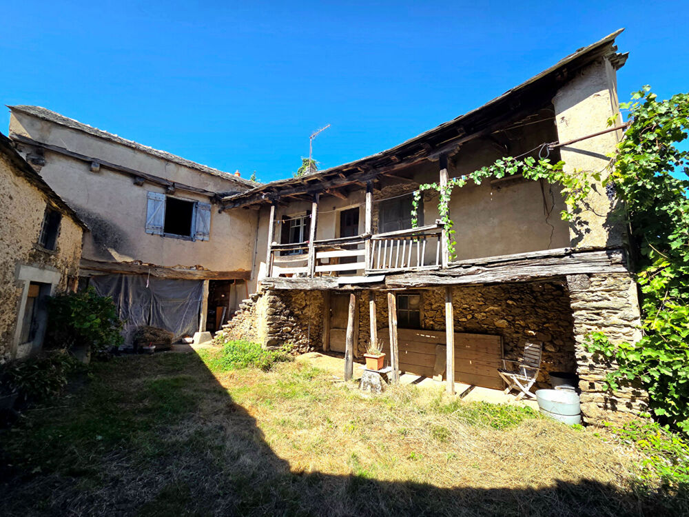 Vente Maison Maison de caractère en pierres dans un hameau calme Cabanes