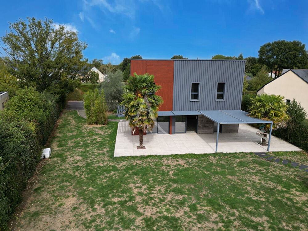 Maison Meslay Du Maine 7 pièce(s) 186 m2