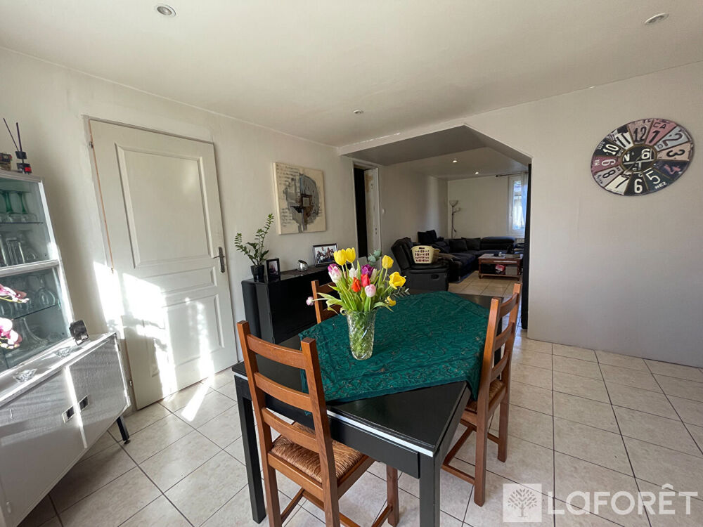Appartement REZ-DE-CHAUSSEE Exincourt 5 pièce(s) 89 m2