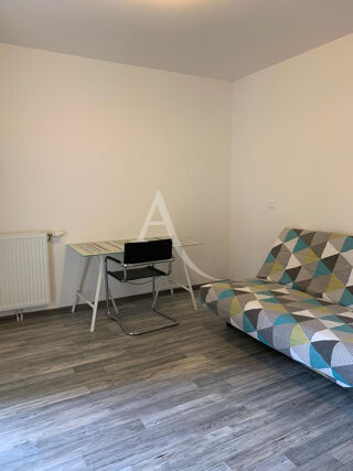  Appartement à louer 2 pièces 40 m²