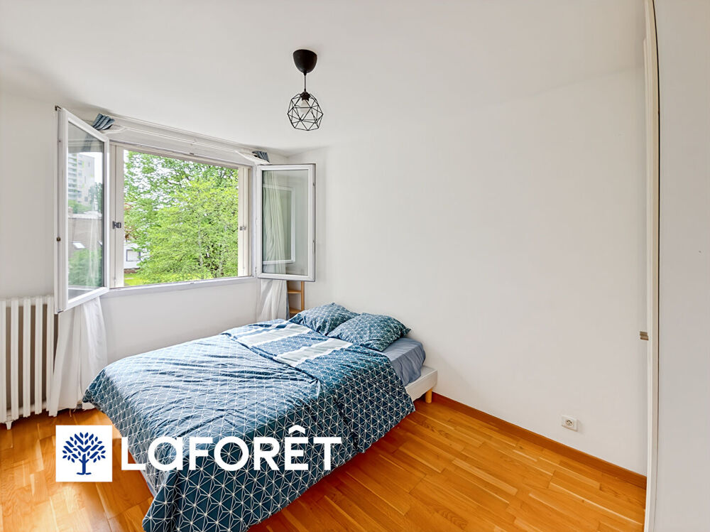 Vente Appartement Appartement Ris Orangis 5 pièces, avec balcon exposé sud. Ris orangis