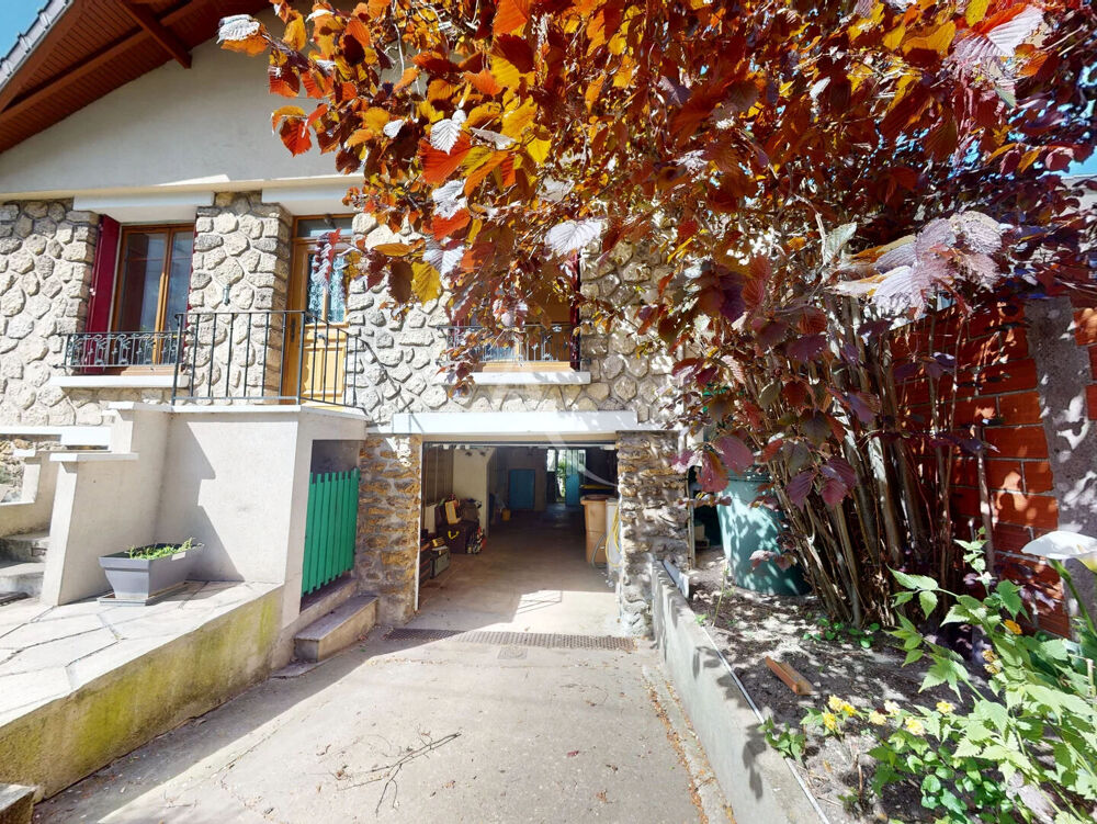 VILLEMOMBLE, Maison avec 2-3 chambres, garage et sous-sol total