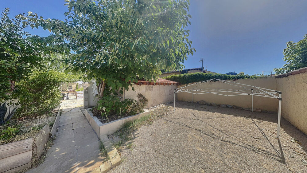Vente Maison Maison Sorgues 5 pièce(s) 125 m2 PISCINE ET ANNEXES Sorgues