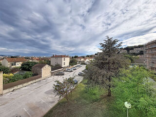 Vente Appartement Appartement Toulon de  4 pièces de 62.4 m² Les Routes place de parking et cave Toulon