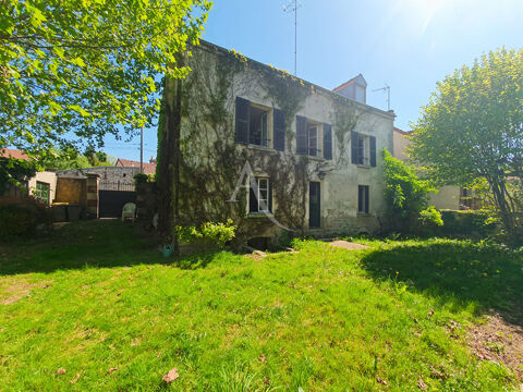   Maison 7 pices, 160m  + dpendances Maison - 7 pice(s) - 160 m