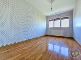  Appartement � vendre 4 pi�ces 105 m�