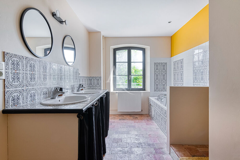 à vendre  Maison Écuillé (49460)
