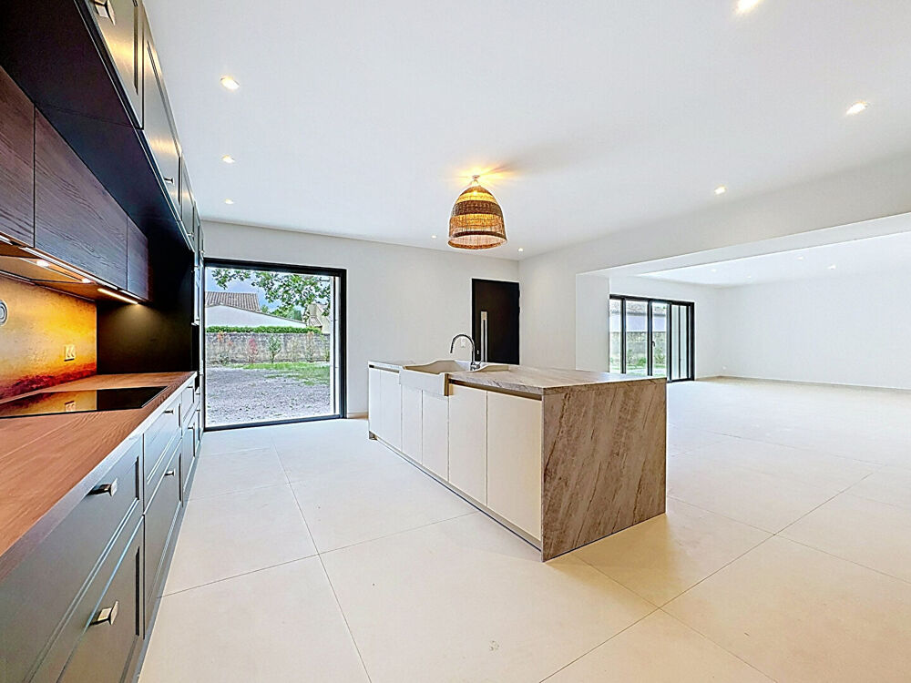 Mas de charme en pierre à Rognonas -5 pièces -160m² +70m²-Rénovation 2025