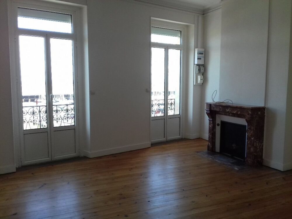 Très beau T3 avec balcon -PAUILLAC