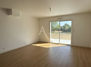  Maison à louer 3 pièces 66 m²