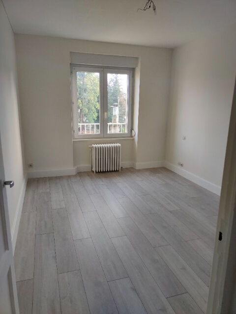  Appartement � louer 4 pi�ces 65 m�