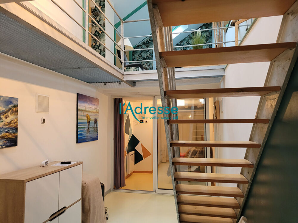 Vente Maison Original, loft au centre bourg de Saint Aubin des Châteaux. Saint aubin des chateaux