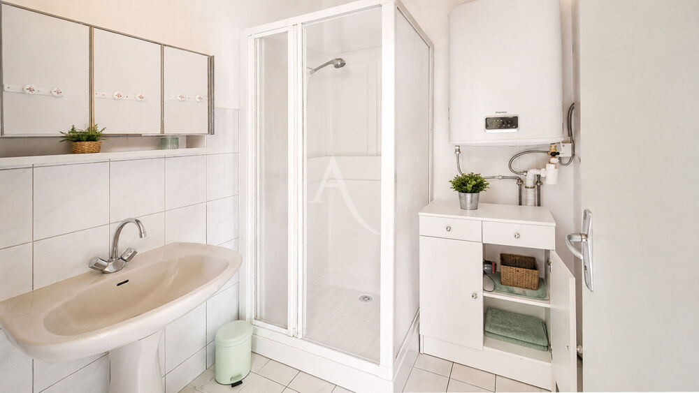 Vente Maison Maison  à L Aiguillon Sur Vie 3 pièces  en plein centre, proche tous commerces L aiguillon sur vie