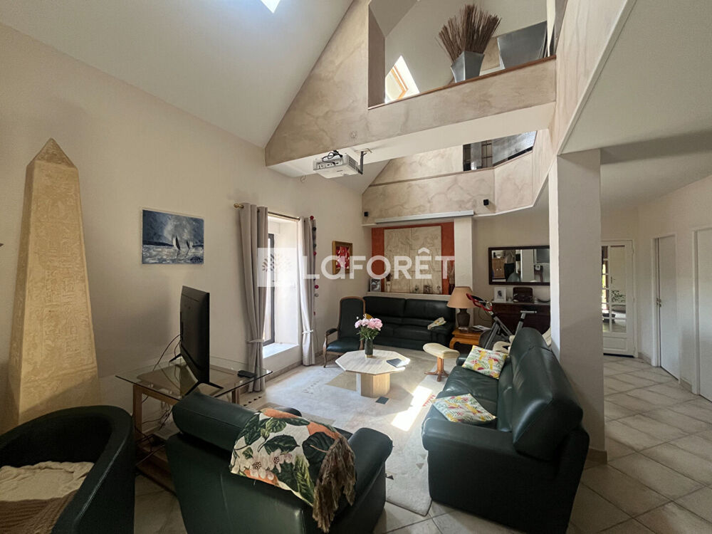 Vente Maison Maison Luc La Primaube 8 pièce(s) 302 m2 Luc la primaube