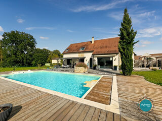  Maison à vendre 8 pièces 270 m²