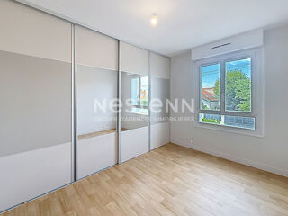 Appartement à louer 4 pièces 74 m²