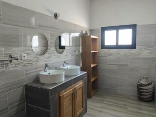  Villa � vendre 6 pi�ces 250 m� Ngaparou
