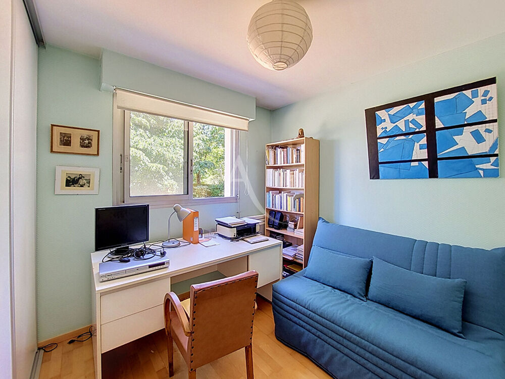 Vente Appartement Appartement T3 avec jardin privatif, garage et cave . Proche du Parc de Moine Cholet