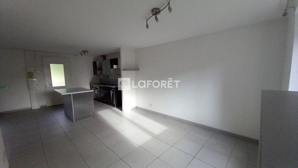 Location Appartement Appartement Val D'arcomie 67.78 m2 Loubaresse
