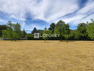  Terrain à vendre 895 m²