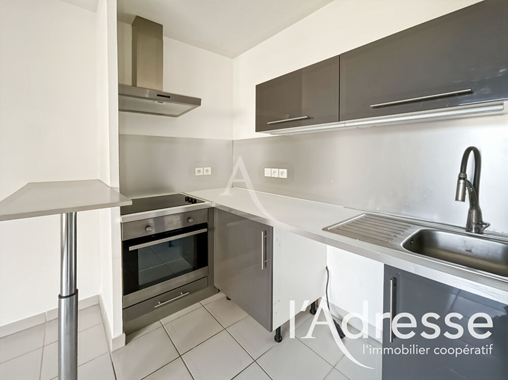 Vente Appartement 3 LUCS - TERRASSE PLEIN SUD, CALME ET STATIONNEMENTS Marseille 12