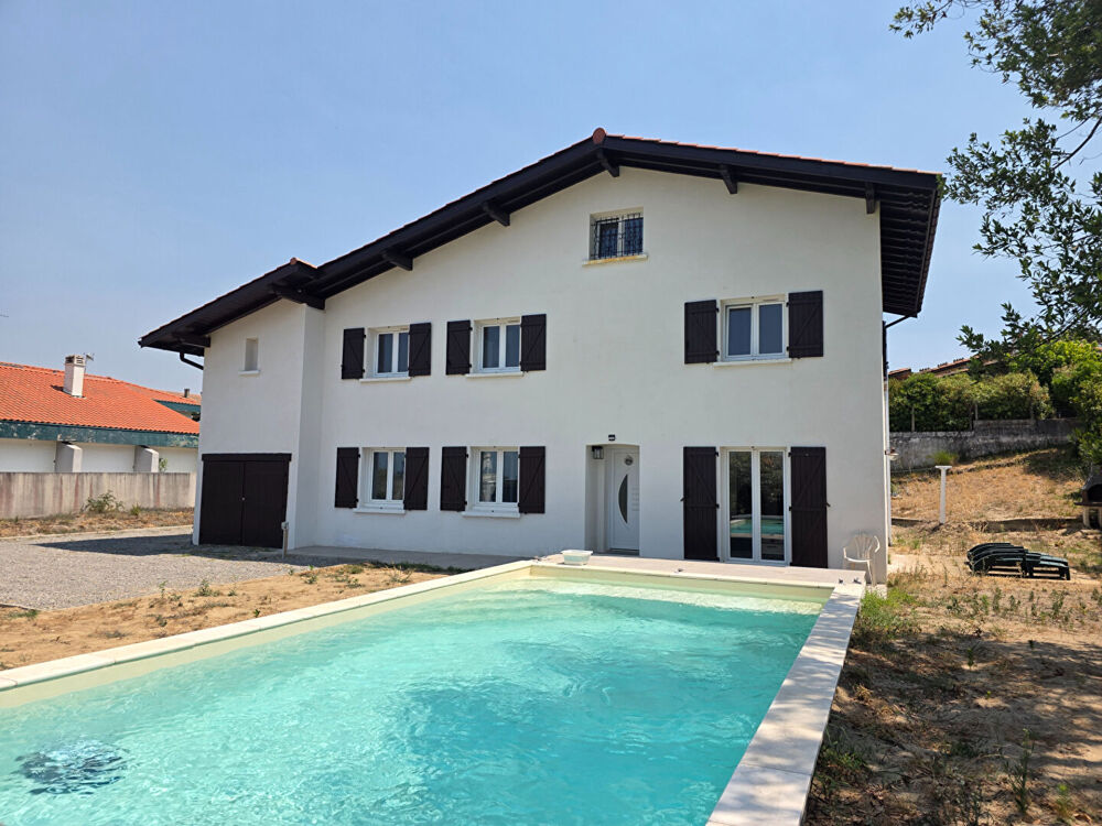 Location Appartement Location étudiante du 1er septembre au 31 mai. Anglet