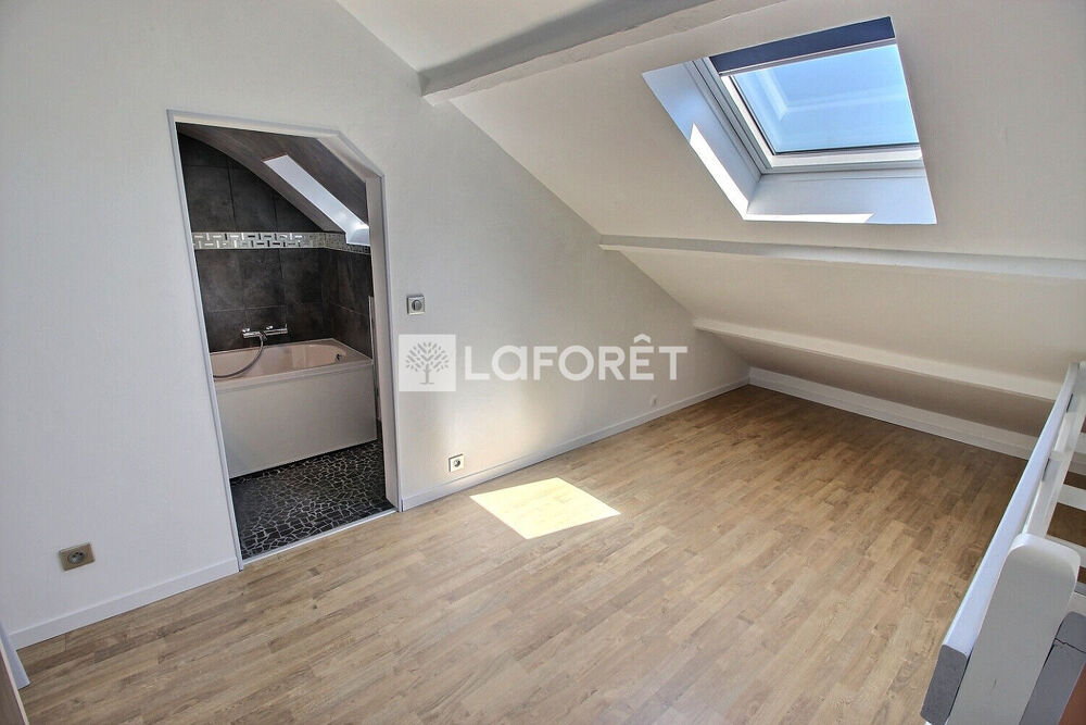 Appartement meublé de 2 pièces à Viry Chatillon, proche des commerces et transports