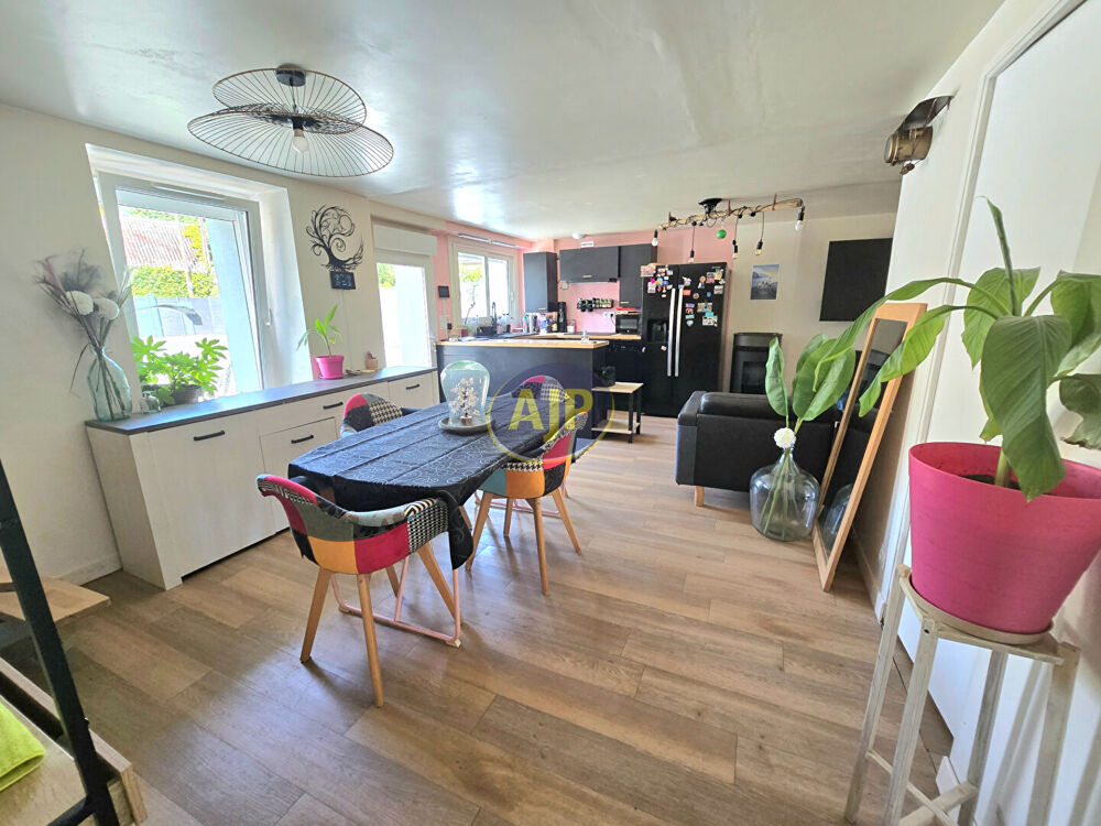 Guemene Penfao - maison et 280 m² dépendances - 3210 m² T