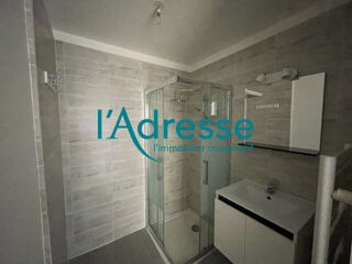  Appartement à louer 2 pièces 46 m²