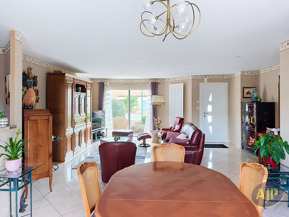 Maison Treize Septiers 6 pièce(s) 127.75 m2