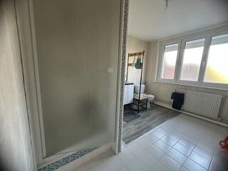  Appartement à louer 3 pièces 65 m²