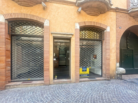 Local commercial 840 82000 Montauban