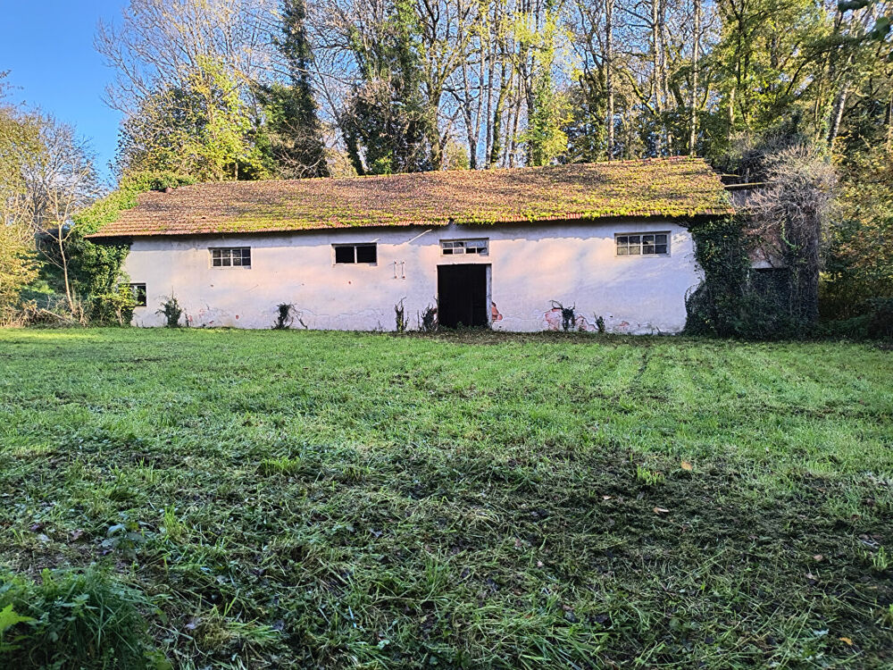 Vente Maison HAUTE-VIENNE-Nr Ambazac- Ancien moulin, magasin, usine, 2 granges. Saint sulpice lauriere